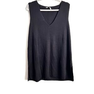 T by Alexander wang v neck sleeveless knit sweater top